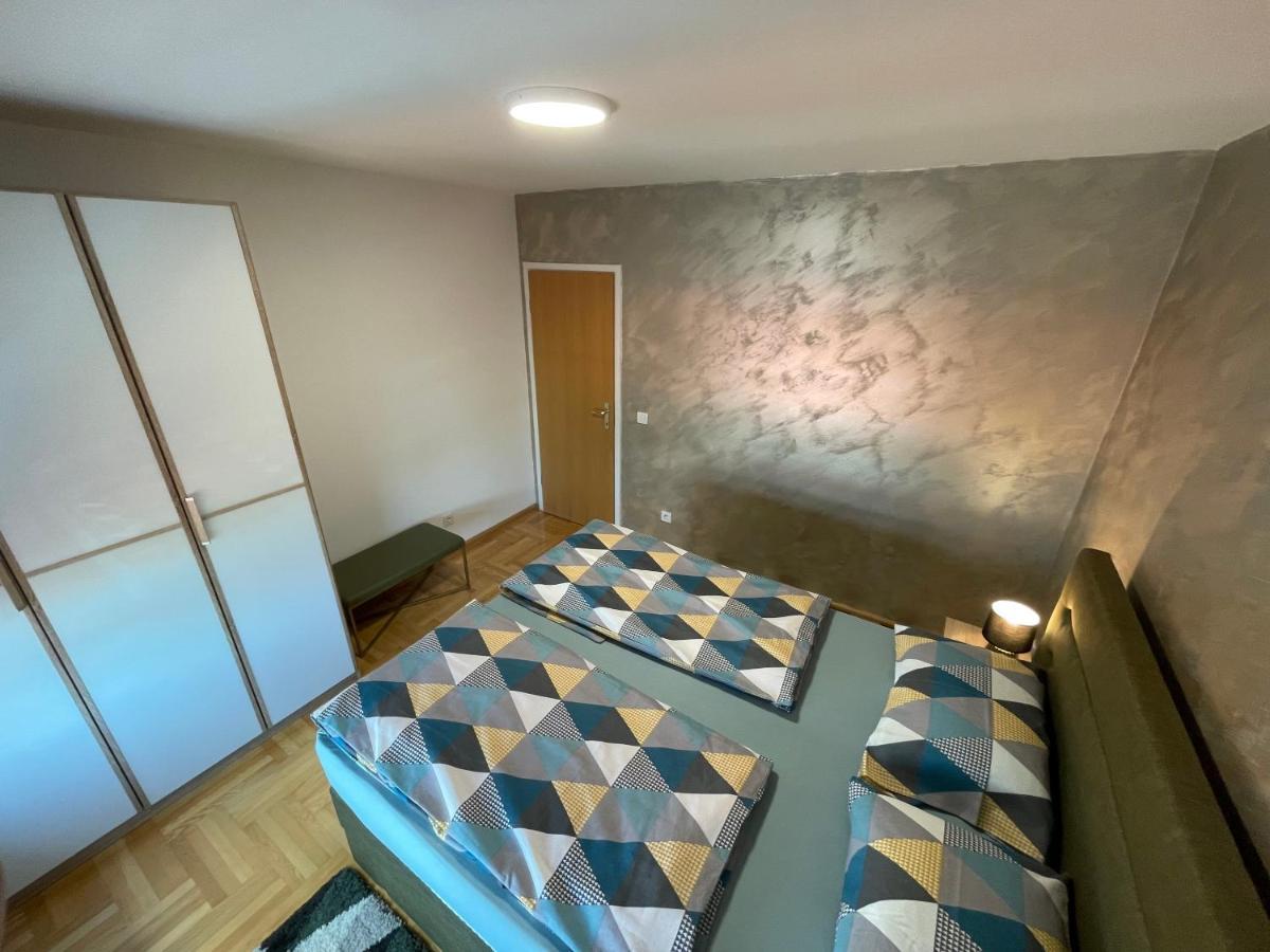 Korzo Osijek 2 Apartment ภายนอก รูปภาพ